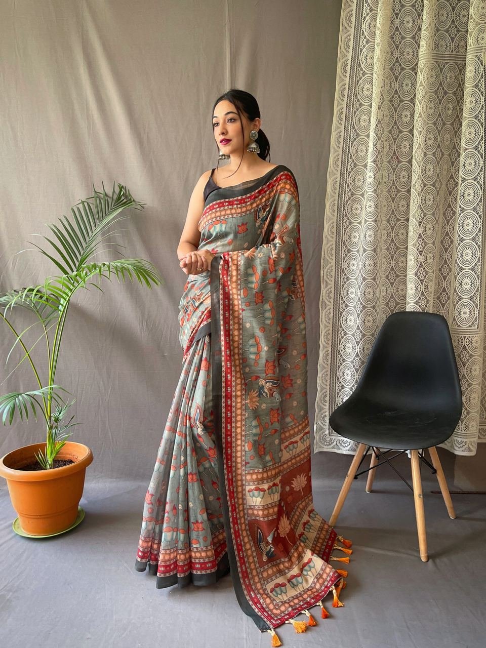 Women's Artistic Terracotta Orange Linen Saree with Kalamkari Inspired Print & Tassel Detailing – Perfect for Casual Festivities & Cultural Events - Image 8